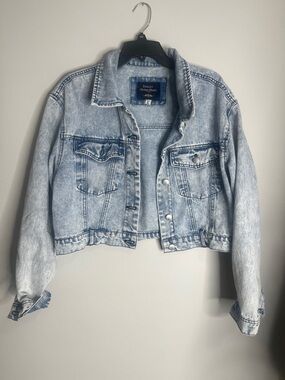 Ashley Vintage Acid Wash Cropped Denim Jacket - Light Blue